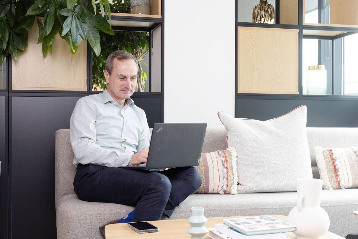 Vodafone Business UC offers the capability to make and take calls from a fixed line number on mobile phone, a PC, a laptop, or a tablet. Customers can also keep their desk phones if they wish.