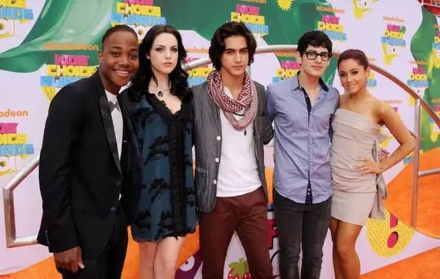 Ariana Grande, and the cast of Victorious arrive at Nickelodeon’s 24th annual Kids’ Choice Awards in Los Angeles (Alamy)