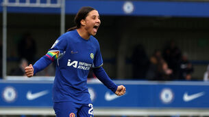 <p>Chelsea striker Sam Kerr has signed a new two-year contract with the Women’s Super League champions, the club have announced.</p>