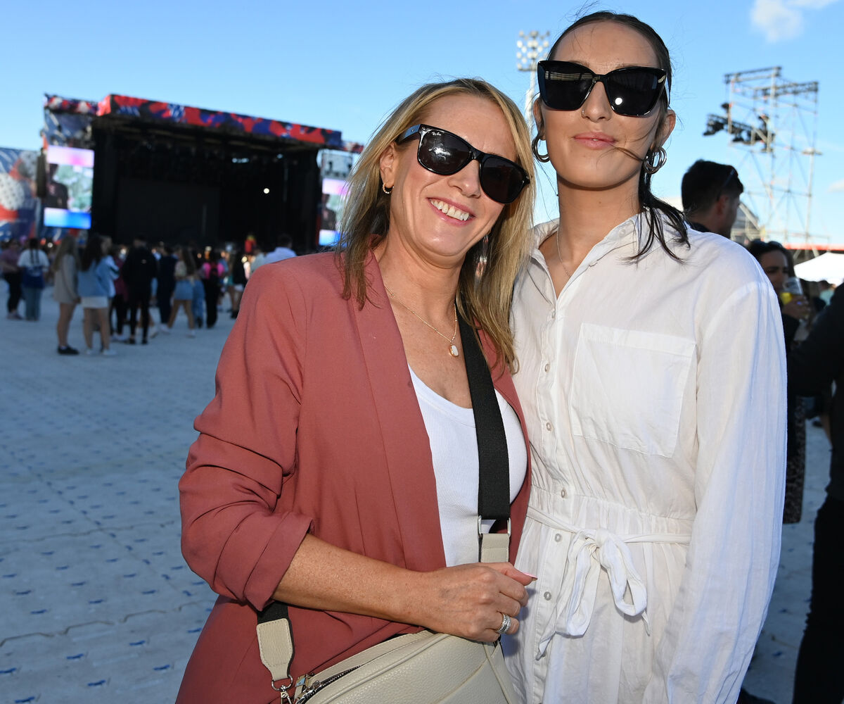 Cathy Bevan , Passage and her niece Lucy Gardner from Carrigaline at the Picture This concert. Picture: Eddie O'Hare