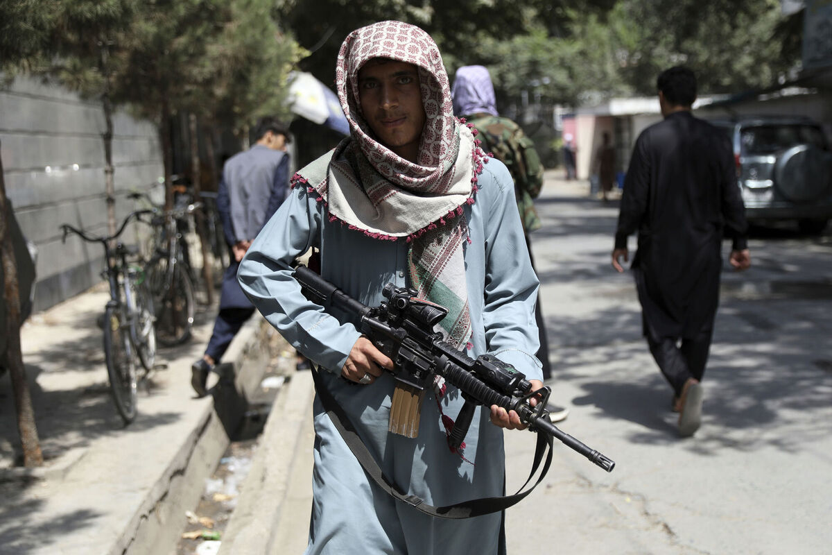A Taliban soldier on guard at a checkpoint in the Wazir Akbar Khan neighborhood of Kabul, Afghanistan, on August 22, 2021. Picture: Rahmat Gul/AP A Taliban soldier on guard at a checkpoint in the Wazir Akbar Khan neighborhood of Kabul, Afghanistan, on August 22, 2021. Picture: Rahmat Gul/AP