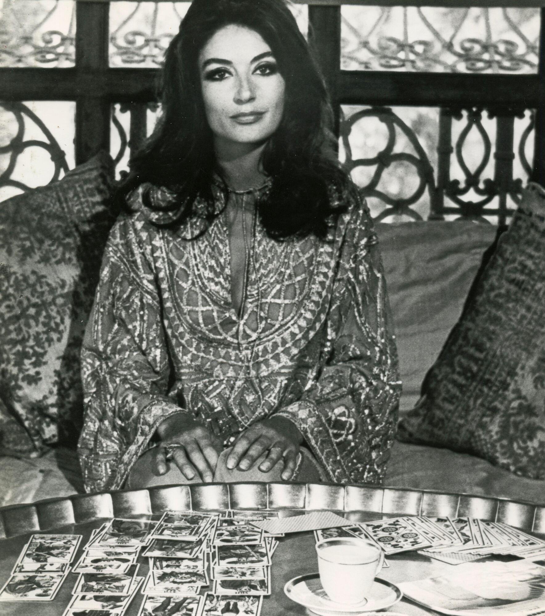Golden Globe winning actress Anouk Aimee dies aged 92