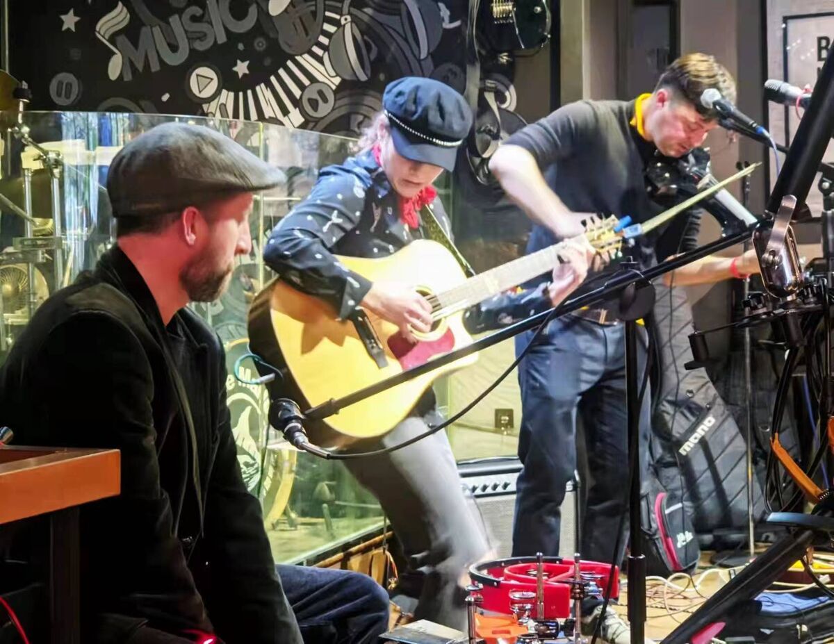 Enda Meade with members of the group The Mother Folkers. Enda Meade with members of the group The Mother Folkers.