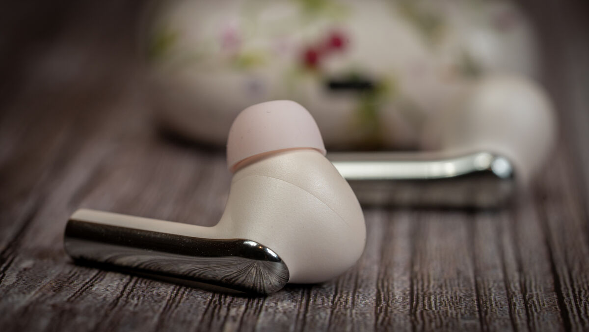 Regarding the price, the VQ Skylark sounds decent. Picture: Noel Campion.