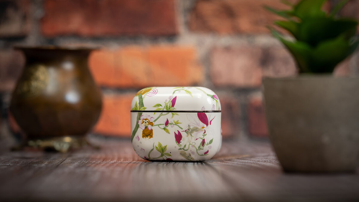 The VQ Skylark lacks wireless charging. Picture: Noel Campion.