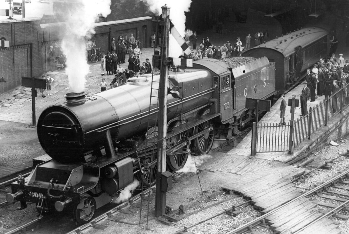 Maedhbh 800 steam engine at Kent Station, 1939 Maedhbh 800 steam engine at Kent Station, 1939