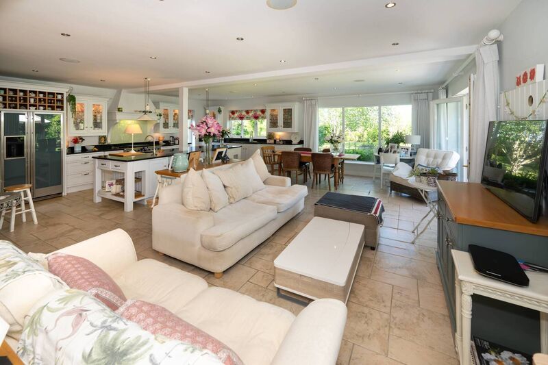 Open plan entertainment space