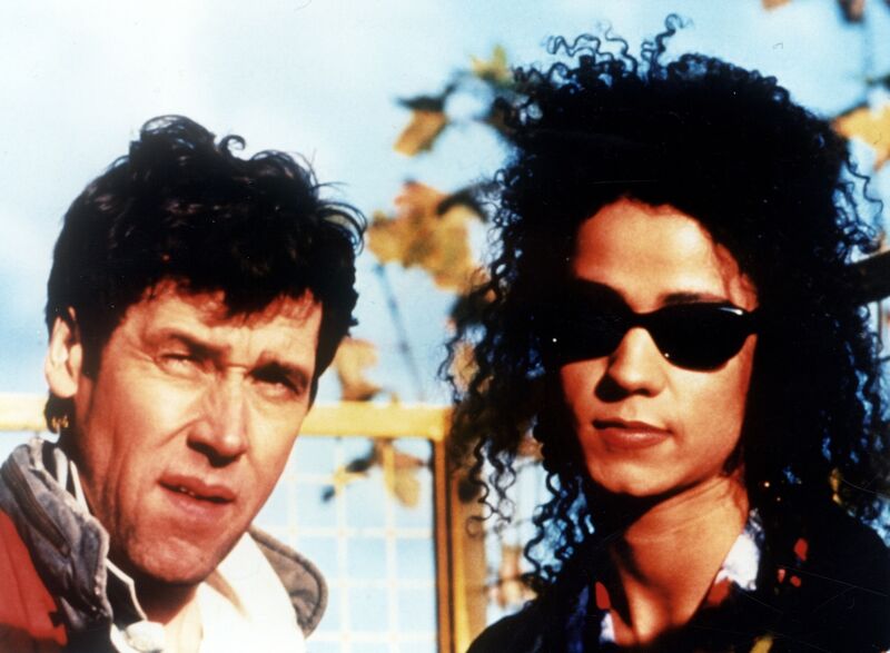 Stephen Rea and Jaye Davidson in The Crying Game.