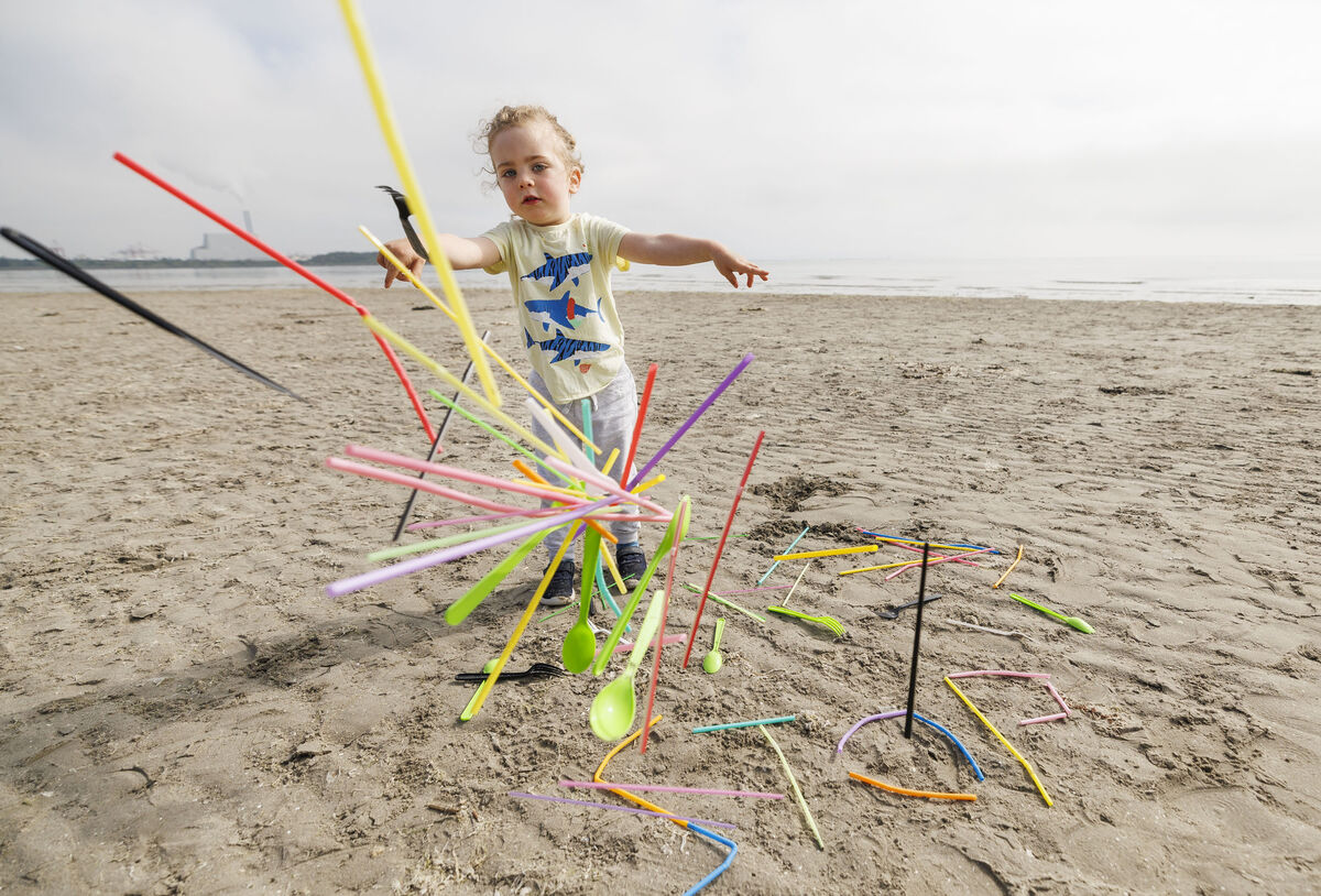 Finn Mitchell (2) on Sandymount Beach helping MyWaste.ie launch an awareness campaign around Single Use Plastics items that are banned in Ireland. MyWaste.ie is urging consumers and businesses to ‘say no’ to banned Single Use Plastics. Picture: Andres Poveda
