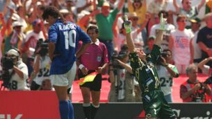 <p>The Italian football legend Roberto Baggio was robbed and beaten at gunpoint in his home on Thursday while watching the Italy-Spain match</p>