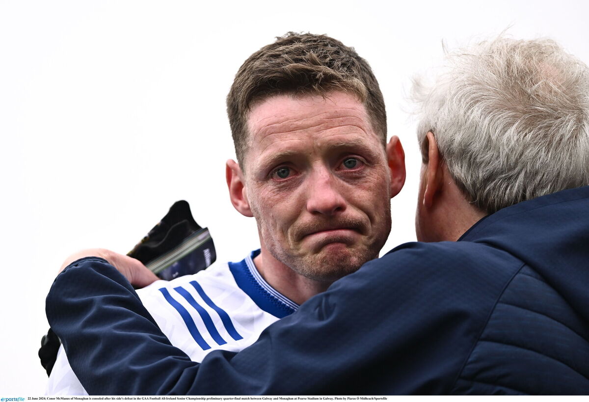 Monaghan talisman Conor McManus is consoled after his side's defeat. Pic: Piaras Ó Mídheach/Sportsfile