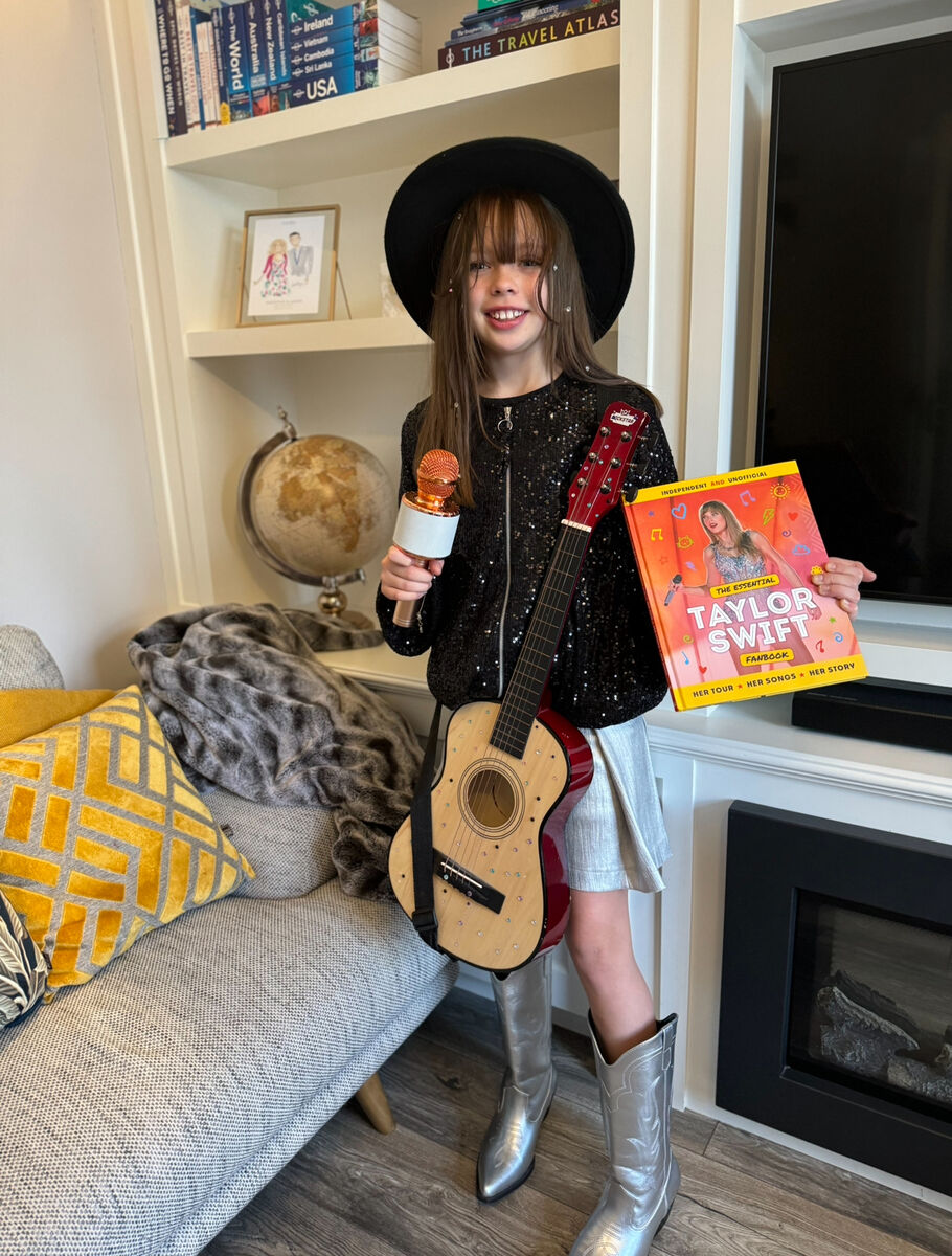 Gillian Harvey's daughter Sophie dressed as Taylor Swift for World Book Day Gillian Harvey's daughter Sophie dressed as Taylor Swift for World Book Day