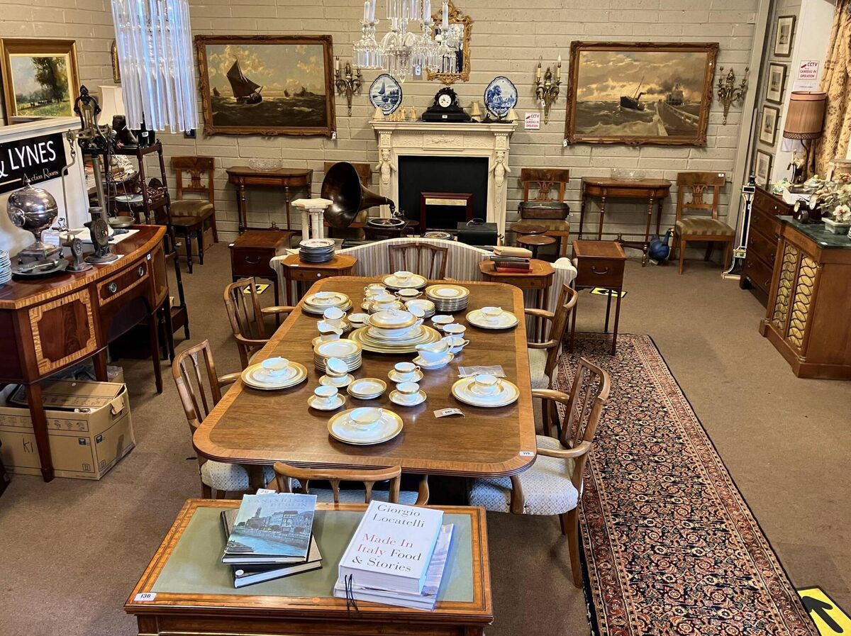 A selection of lots at Lynes & Lynes. A selection of lots at Lynes & Lynes.