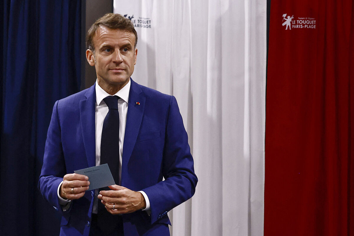 French President Emmanuel Macron's strategy was to seek support from both the centre right and centre left. In practice, this came to look more and more like a coalition of well-off voters.