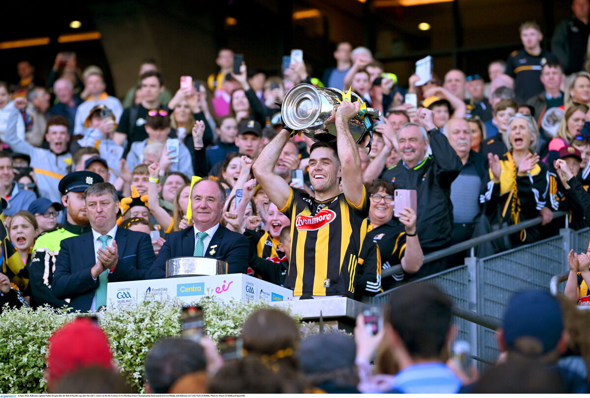 Kilkenny captain Paddy Deegan lifts the Bob O’Keeffe cup. Photo by Piaras Ó Mídheach/Sportsfile