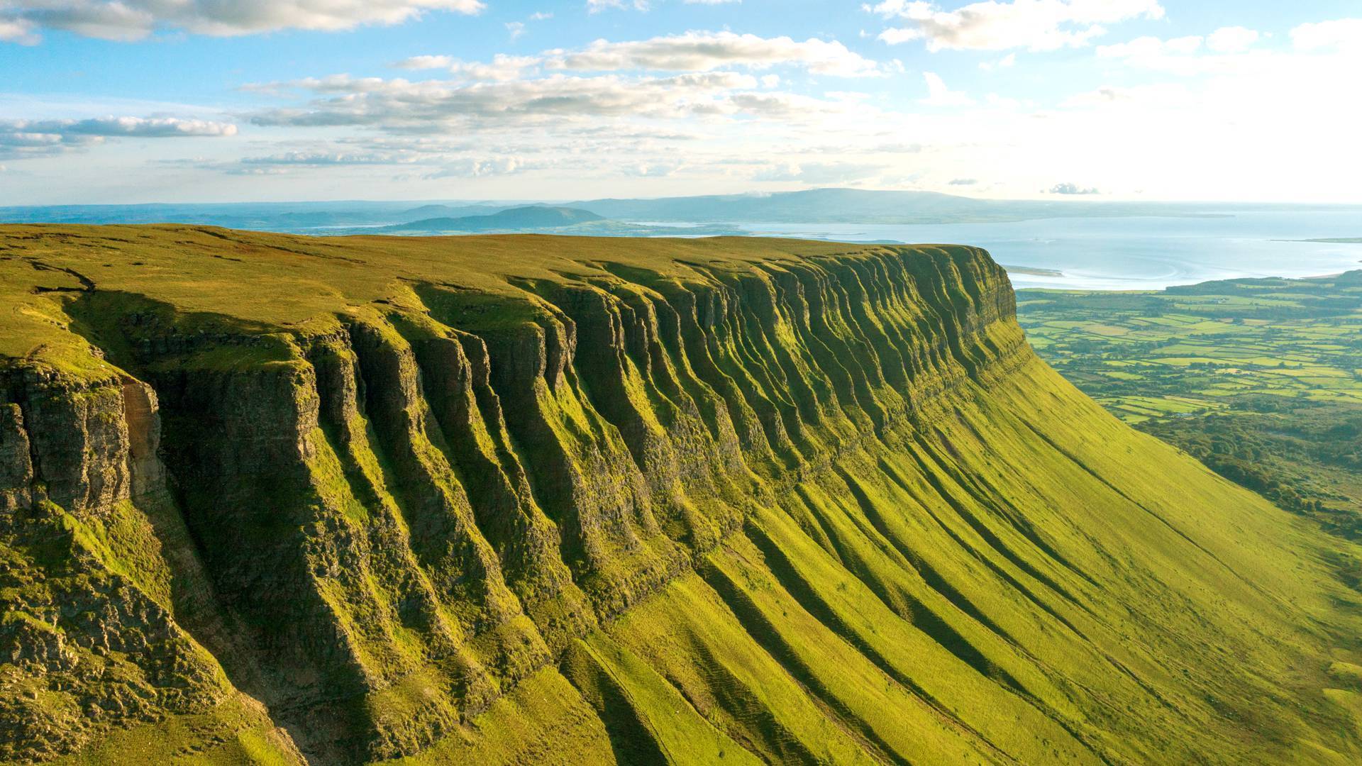 Member of mountain rescue crew dies following fall on Sligo mountain