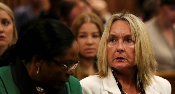 Steenkamps decide not to pursue civil case against Pistorius