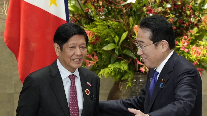 Japan, Philippines sign defence pact to train in each other’s territory Japan, Philippines sign defence pact to train in each other’s territory