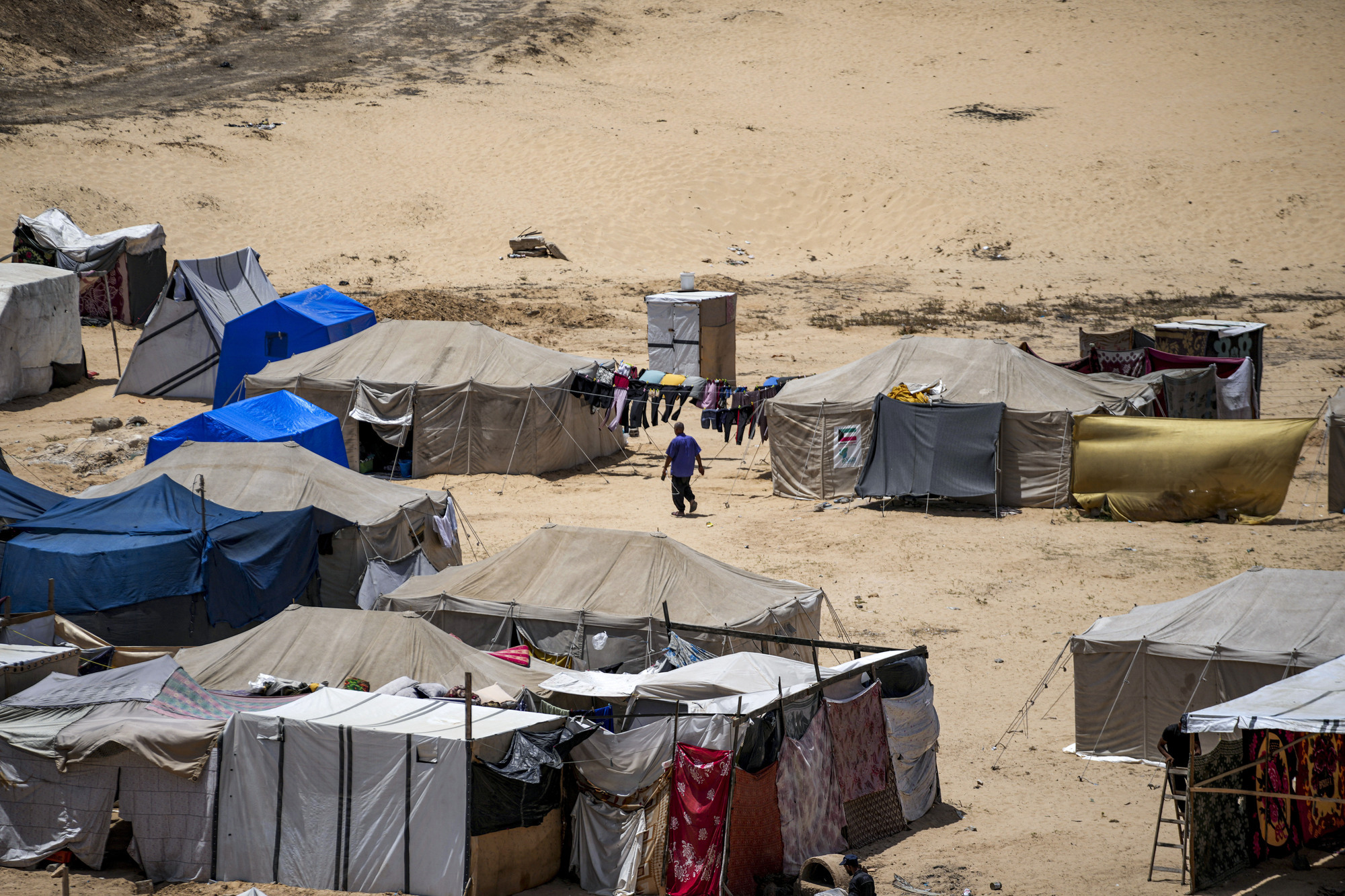 Palestinians flee Gaza City again after heavy Israeli bombardment