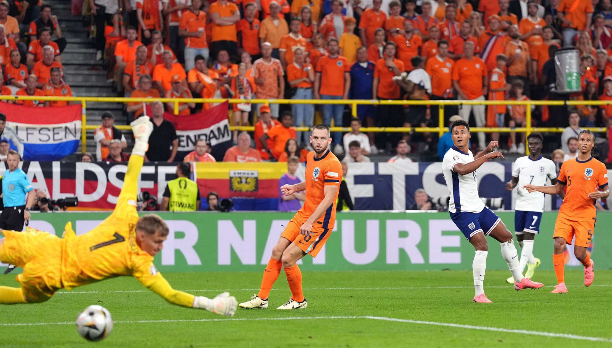 Super-sub Watkins strikes late to send England into Euro 2024 final 