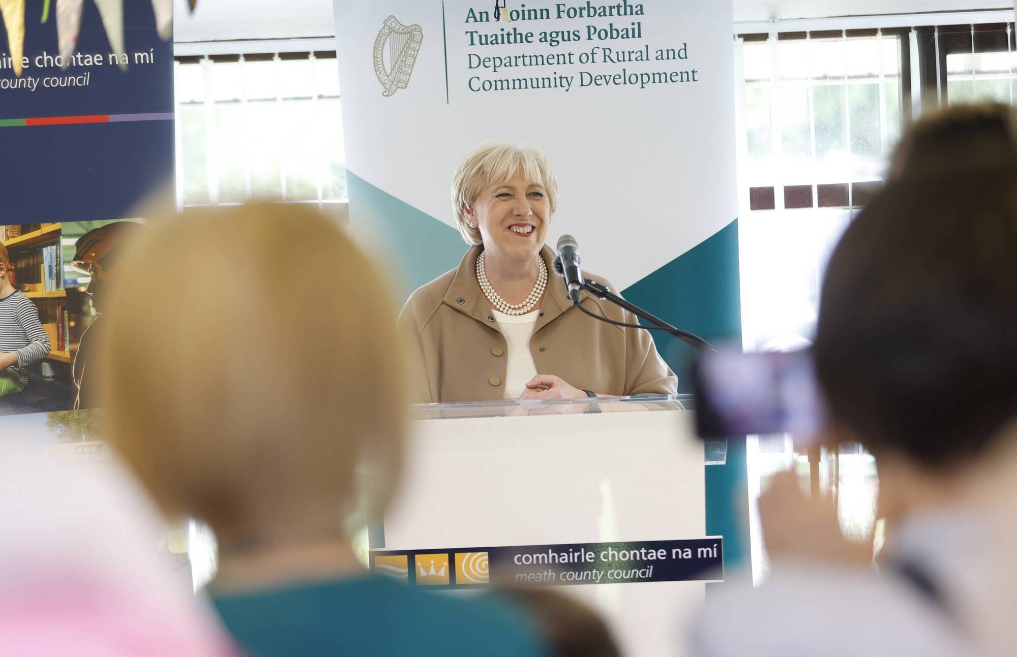 Humphreys to prioritise hot school meals plan but plays down €20 rise in welfare rates