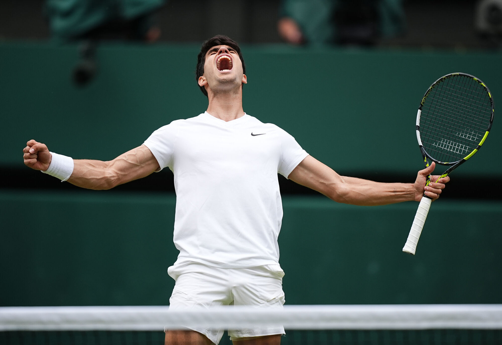 Carlos Alcaraz through to another Wimbledon final after beating Daniil Medvedev