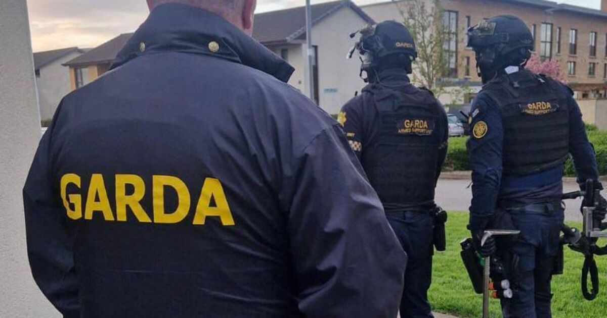警察は西アフリカの犯罪グループを標的とした世界規模の作戦の一環として63人を逮捕した