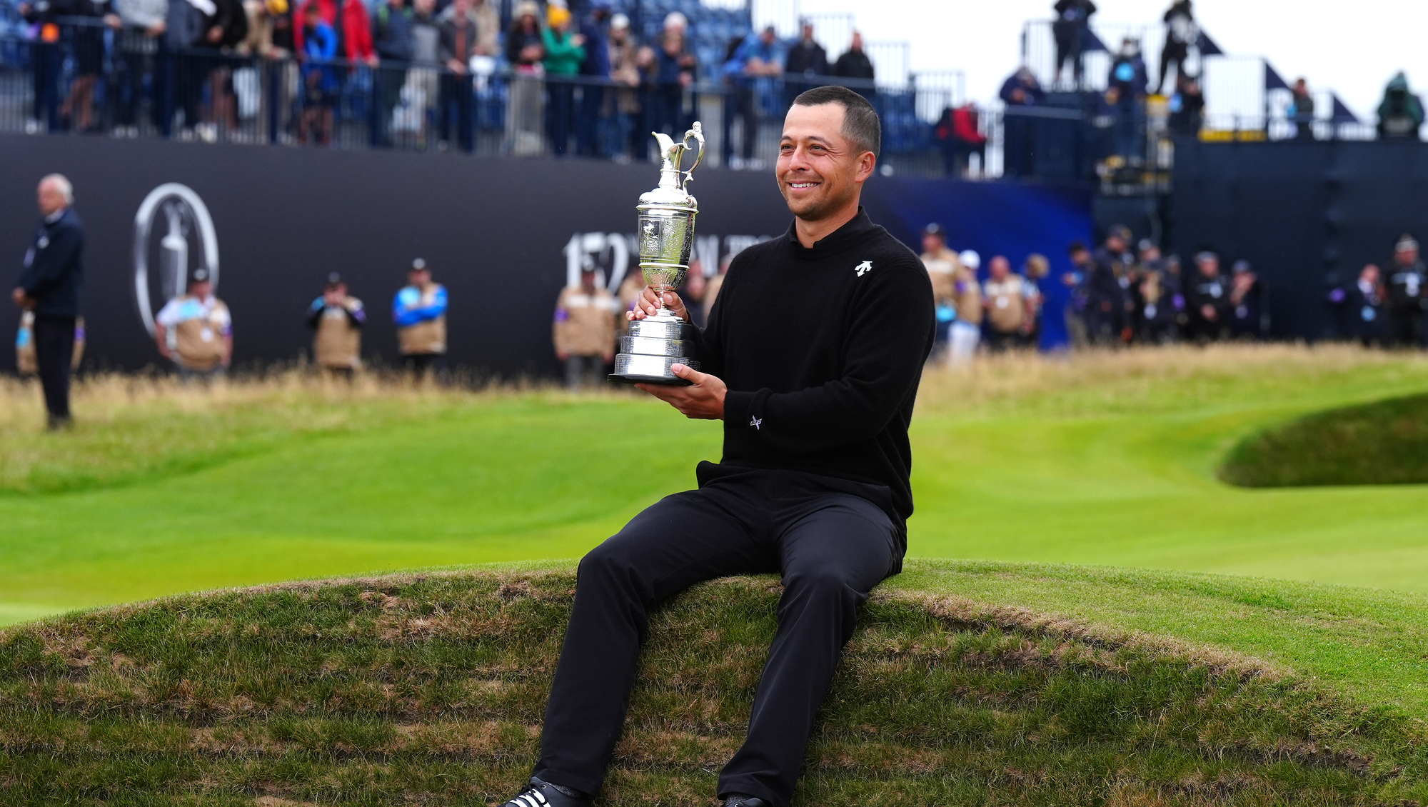 Xander Schauffele channels chilled Californian vibe to claim second major