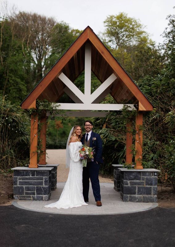 Hannah Doherty and Matthew (Matt) Passardi. Pictures: Padraig Healy Wedding Photography Hannah Doherty and Matthew (Matt) Passardi. Pictures: Padraig Healy Wedding Photography
