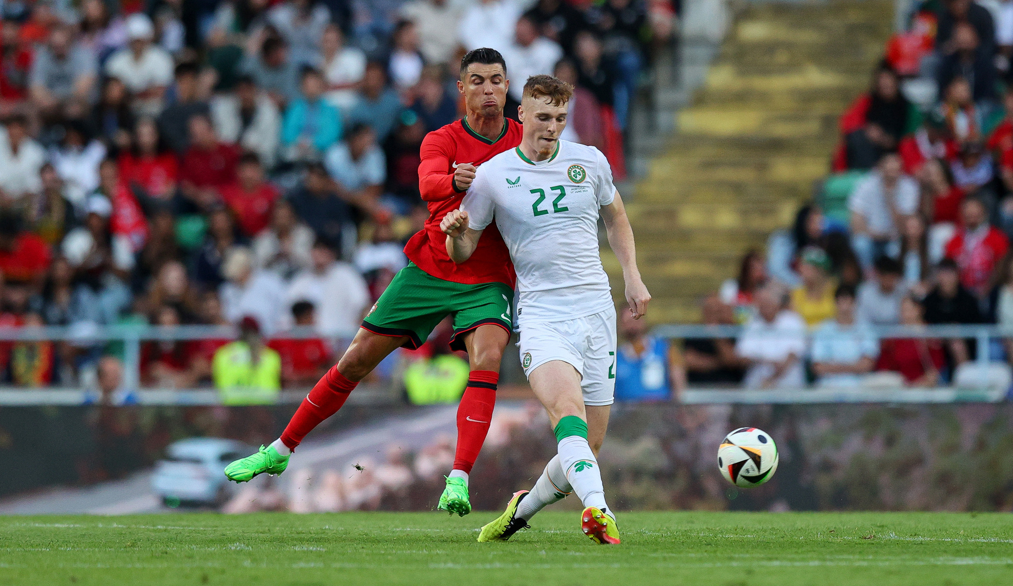 Everton agree €24m deal with Lyon for former Cork City centre-back Jake O’Brien