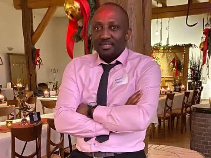 Romuald Chainey, Geraldine Yankeu's brother. Romuald Chainey, Geraldine Yankeu's brother.