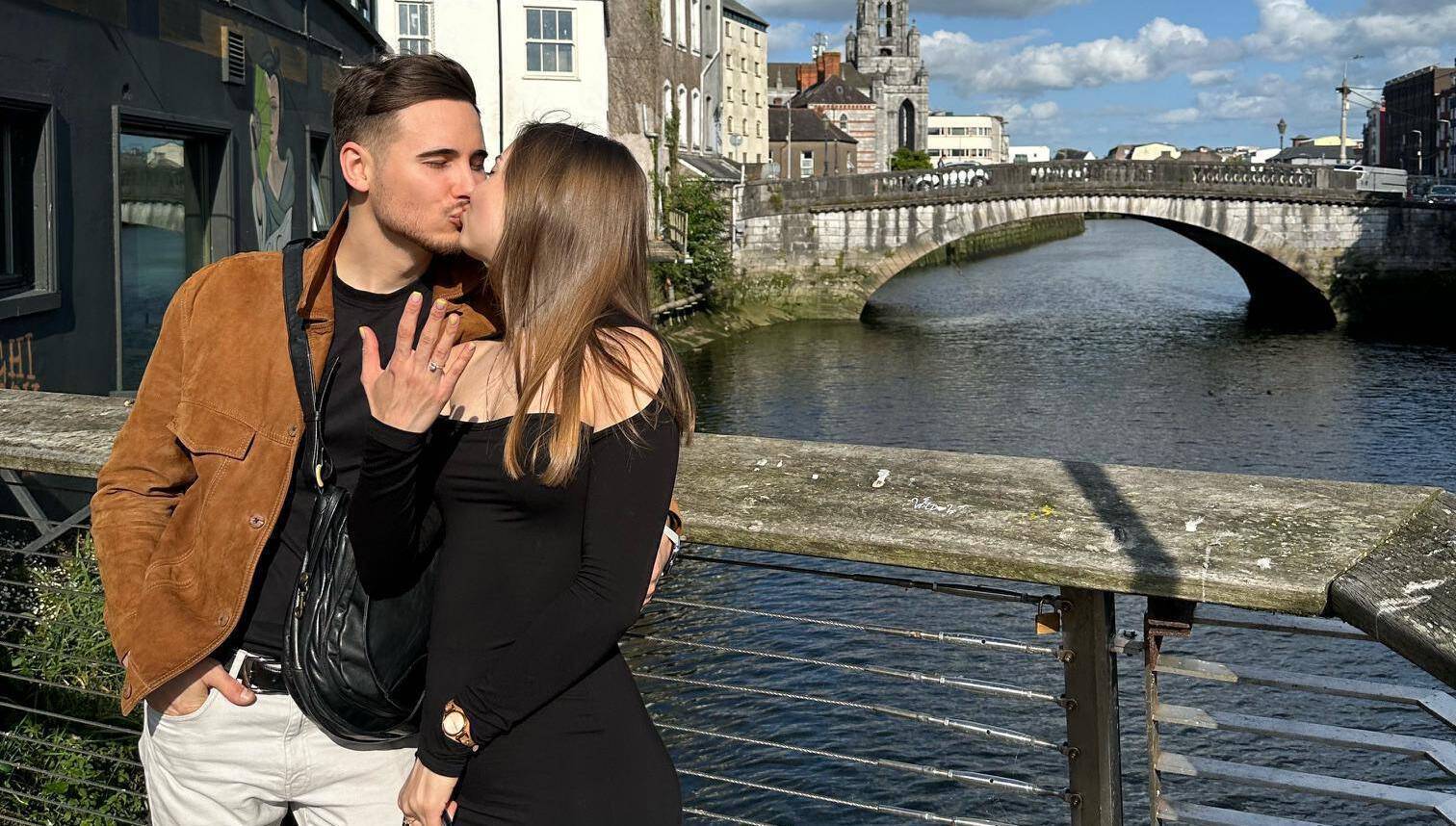 On the wings of love: Ukrainian couple get engaged during flight over Cork