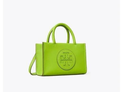 Mini ‘Ella’ bio tote, Tory Burch, €195 Mini ‘Ella’ bio tote, Tory Burch, €195
