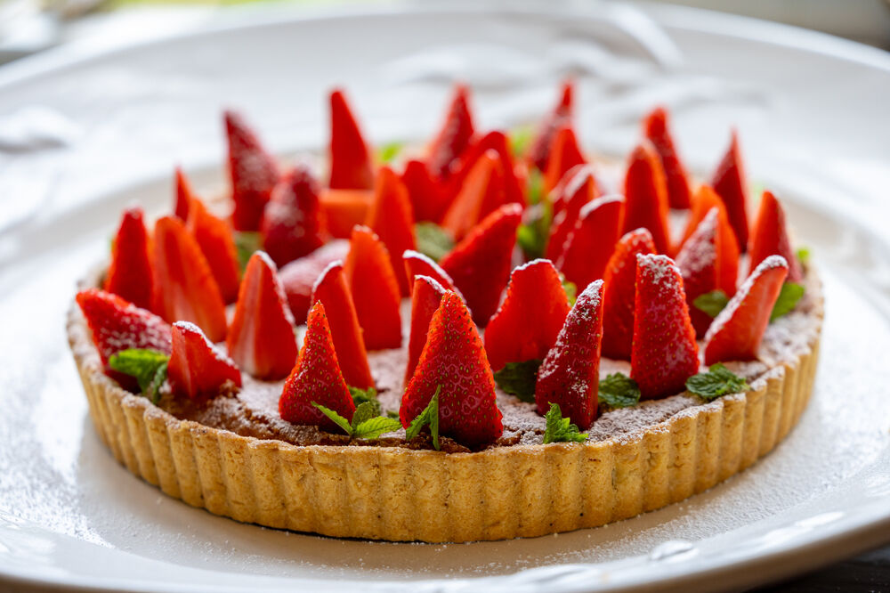 Almond Tart with Strawberries