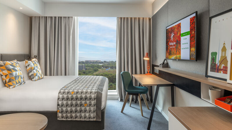 Holiday Inn owner IHG gets boost as US rebound outweighs China weakness Holiday Inn owner IHG gets boost as US rebound outweighs China weakness
