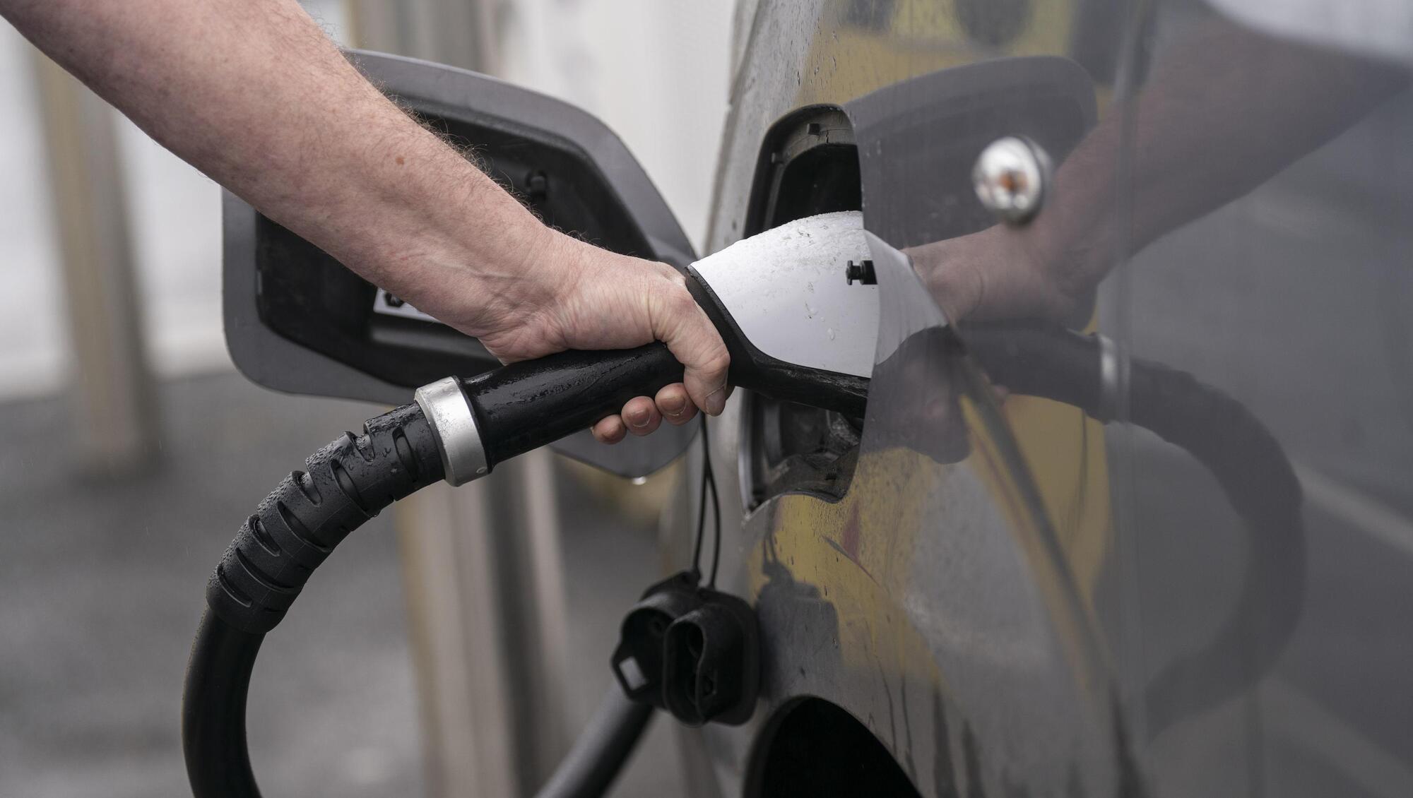 Total number of electric cars registered down 24% so far this year