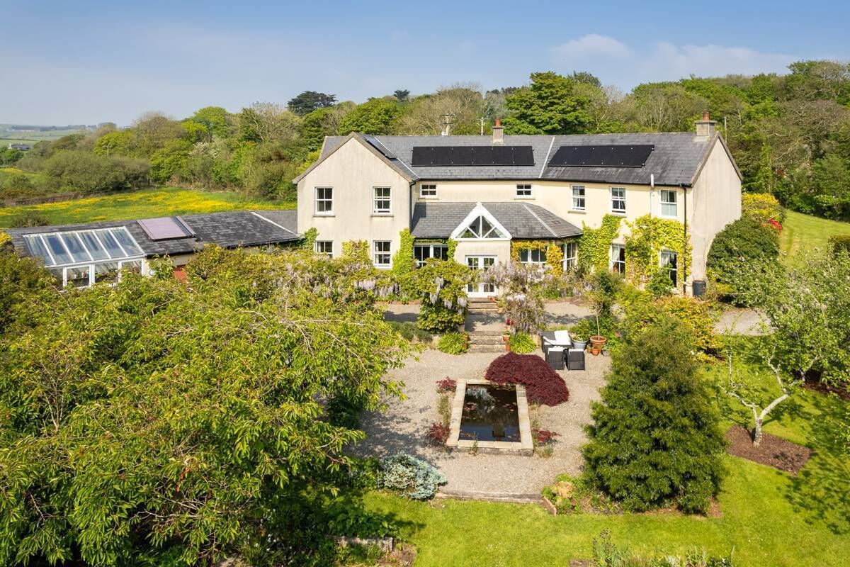Padley,  near Howe Strand, Kilbrittain,  quickly went sale agreed at close to €1m via Hodnett Forde