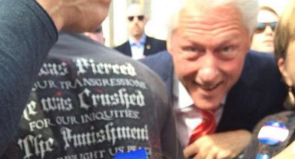 Bill Clinton photobombs cross-looking little girl
