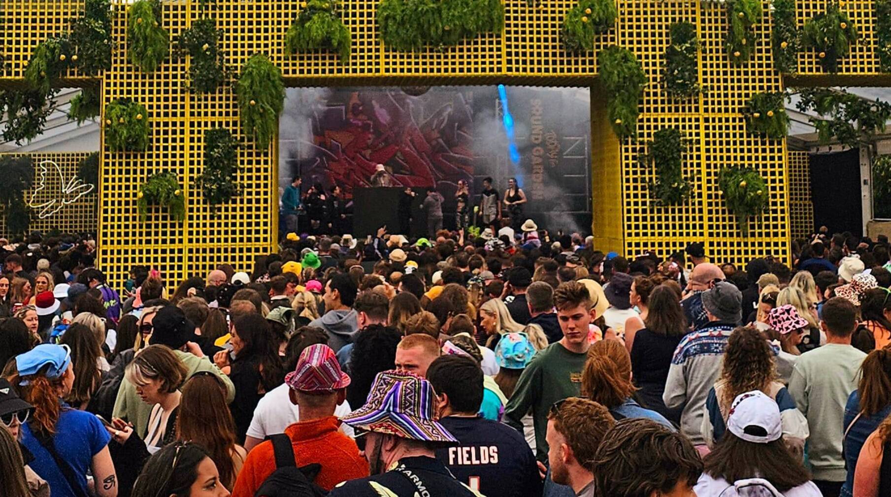 Watch: Kabin Crew bring The Spark to 15,000 fans in Belgium