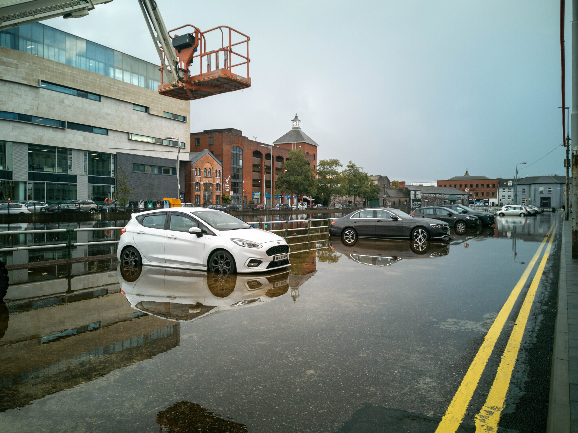 Expected high tides put Cork City at risk of localised flooding 