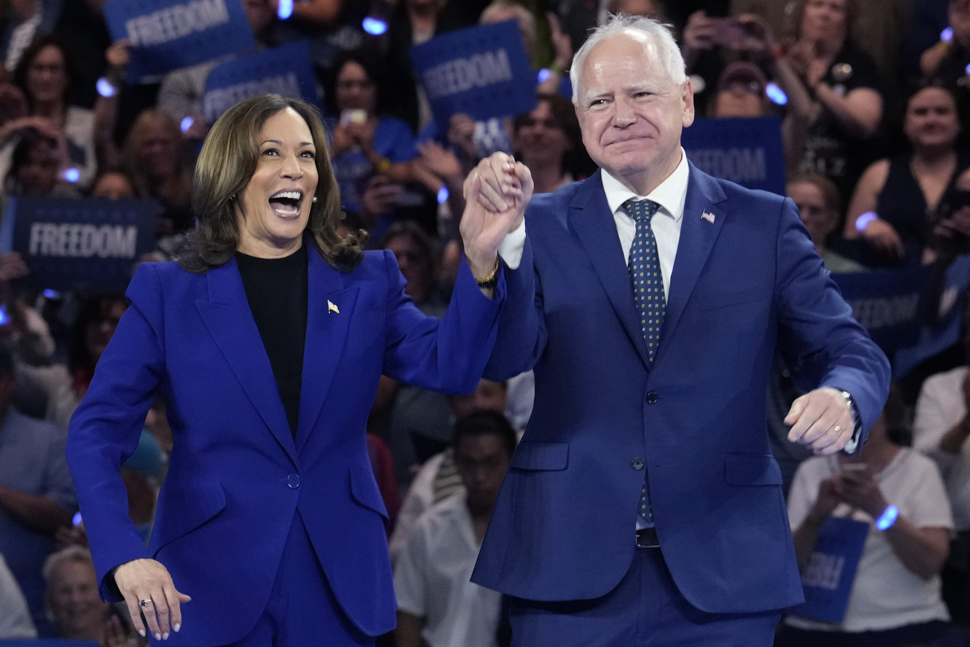 Tim Walz and Bill Clinton to headline third day at Democratic convention