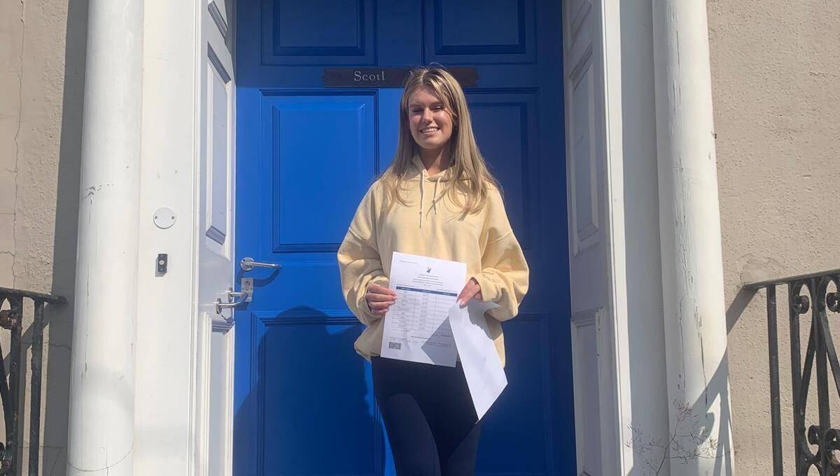 Robin Caren, who attends Scoil Mhuire in Cork, achieved nine H1 marks in her Leaving Certificate. 