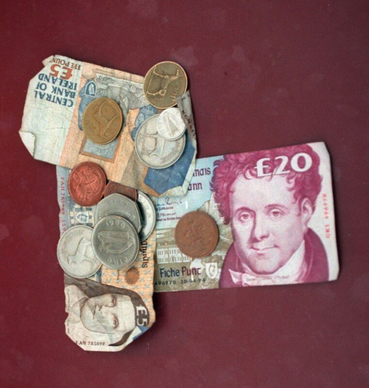 The Irish punt: "As a new country, forged in rebellion, these peaceful and sedate designs were themselves quite novel." The Irish punt: "As a new country, forged in rebellion, these peaceful and sedate designs were themselves quite novel."