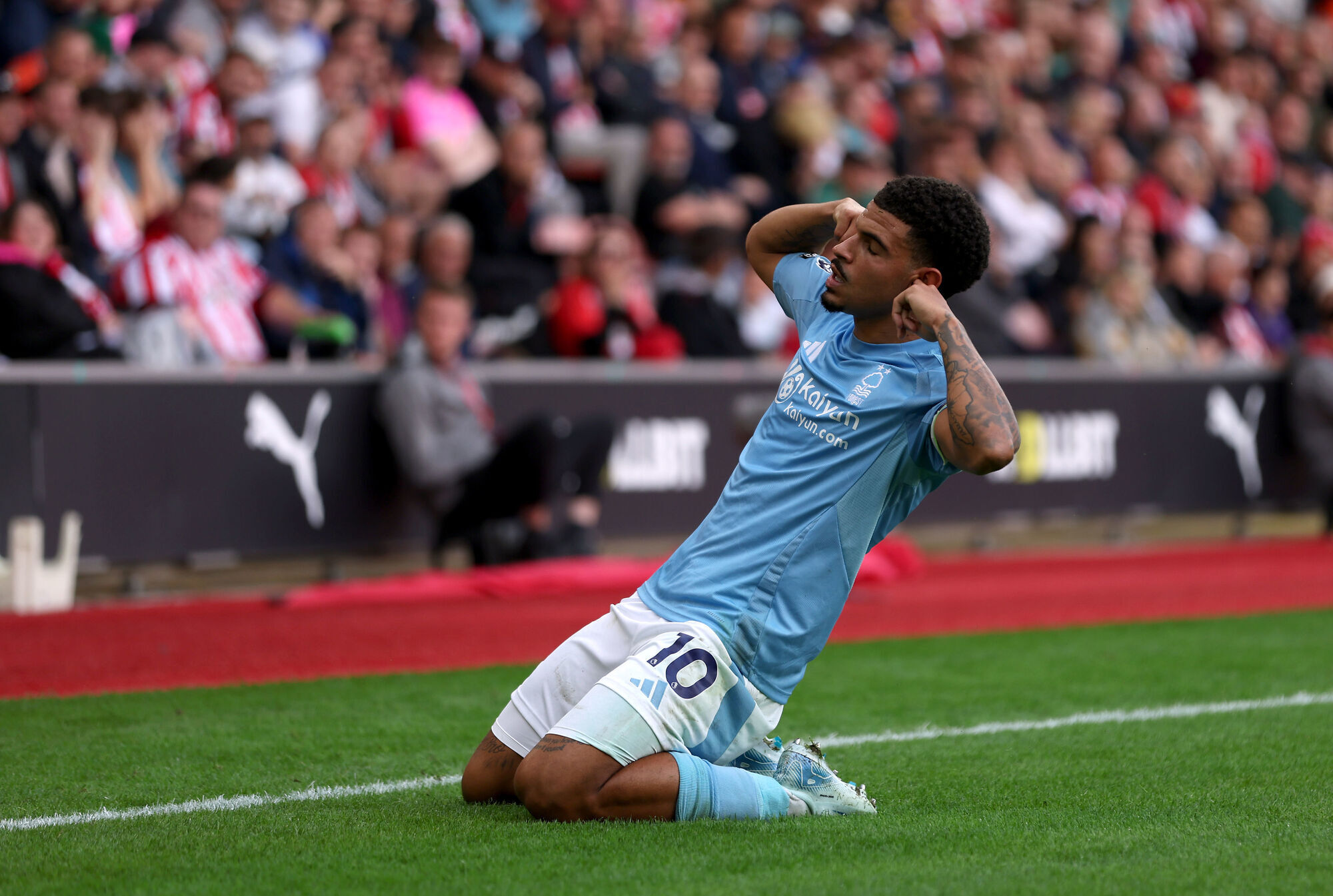 Morgan Gibbs-White gives Nottingham Forest victory at Southampton