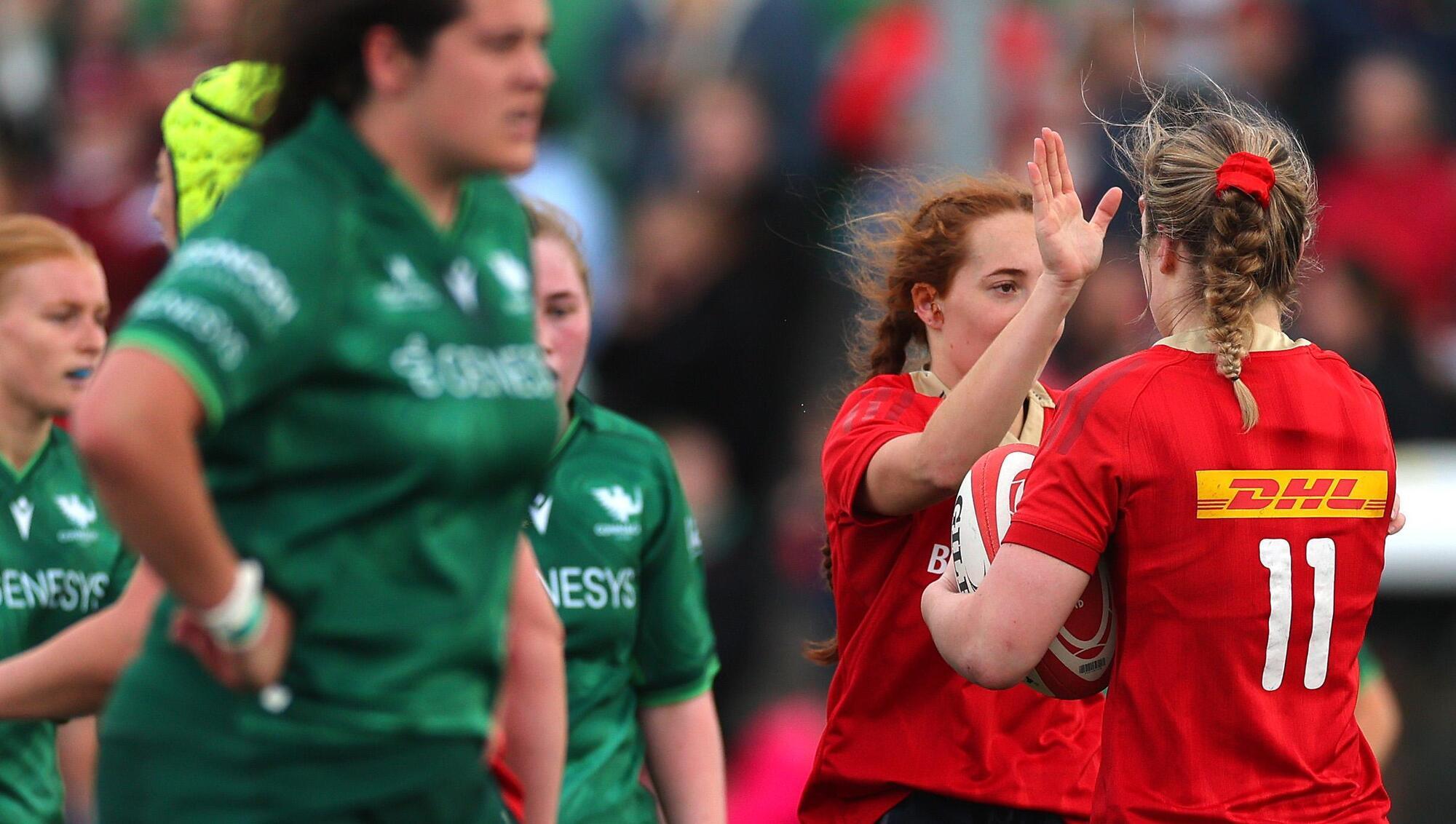 Munster hold off fast-finishing Connacht for Interpros clean sweep