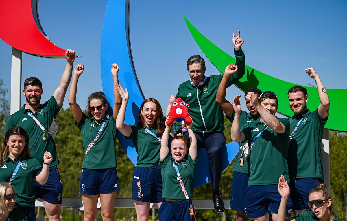 An Taoiseach Simon Harris TD with athletes during a visit to the Paralympic Village in advance of the Paris 2024 Paralympic Games in Paris, France. Pic: Ramsey Cardy/Sportsfile