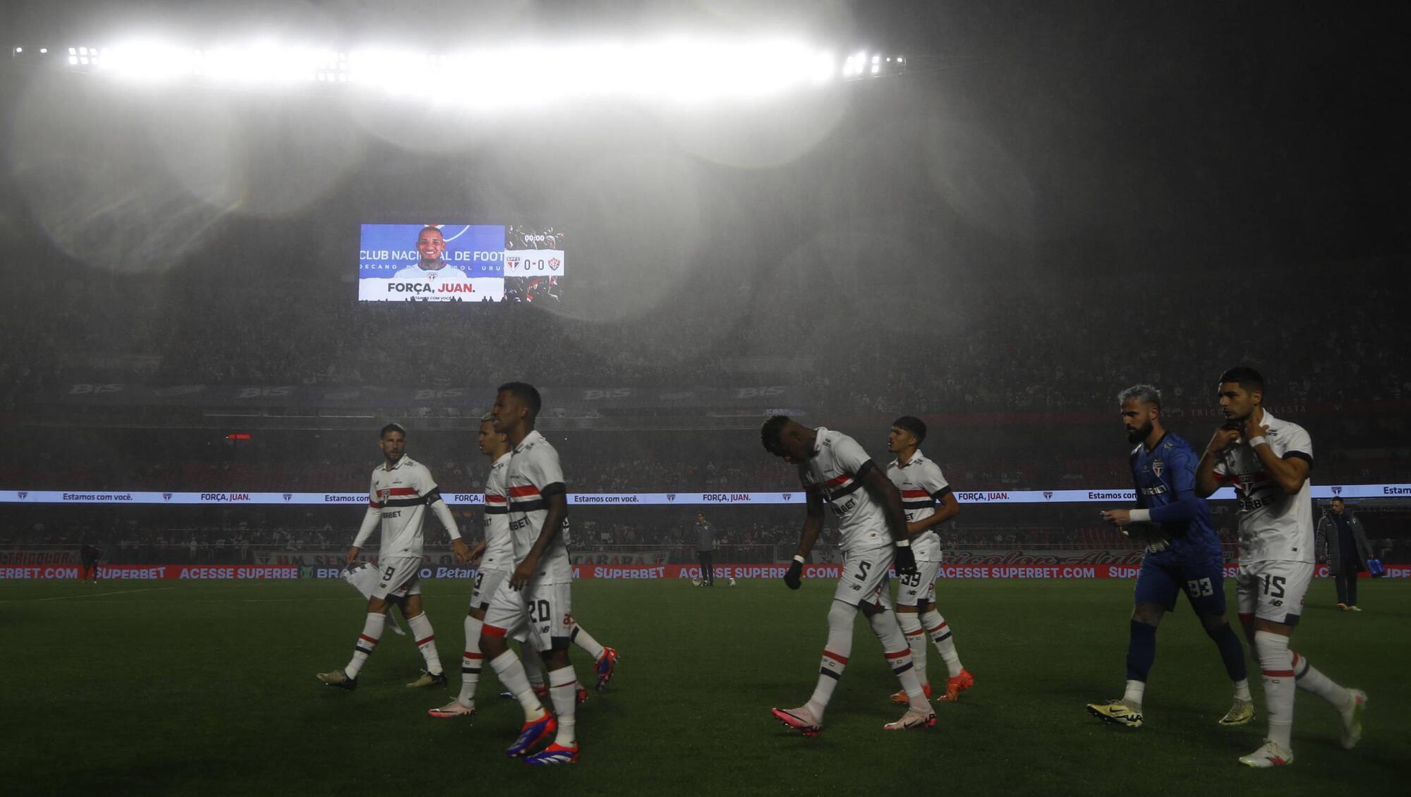 Uruguayan defender Juan Izquierdo dies after collapsing during match
