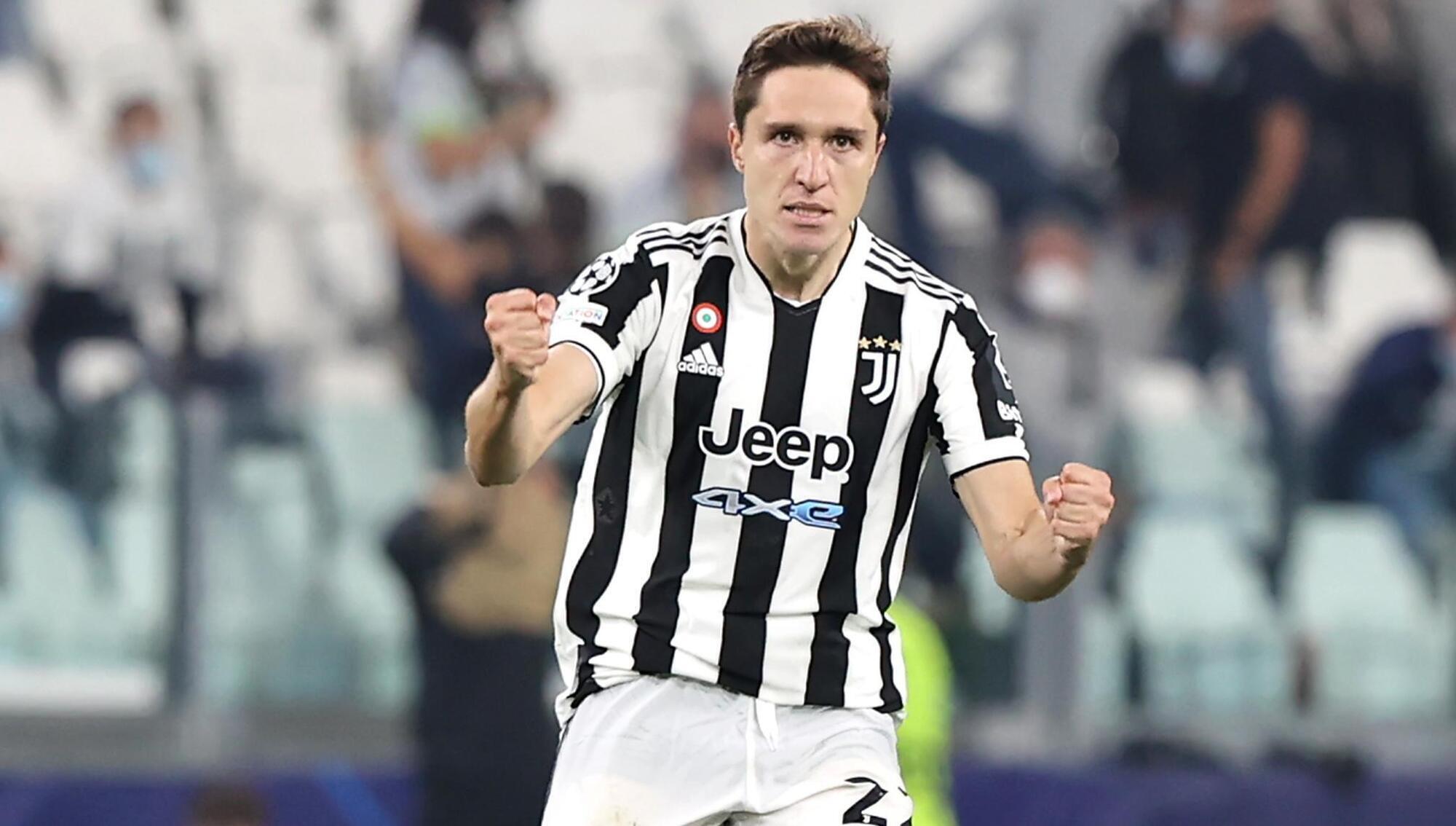 Liverpool agree deal to sign Federico Chiesa from Juventus for €12m