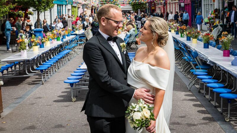 Wedding of the Week: Bride and groom roll up for street carnival fun in Clonakilty Wedding of the Week: Bride and groom roll up for street carnival fun in Clonakilty