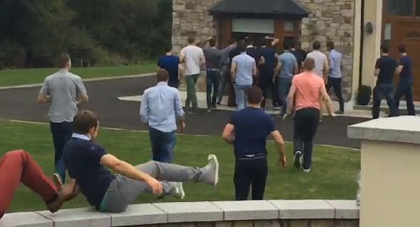 Kilkenny squad storm Tommy Walsh’s house to get him to come out